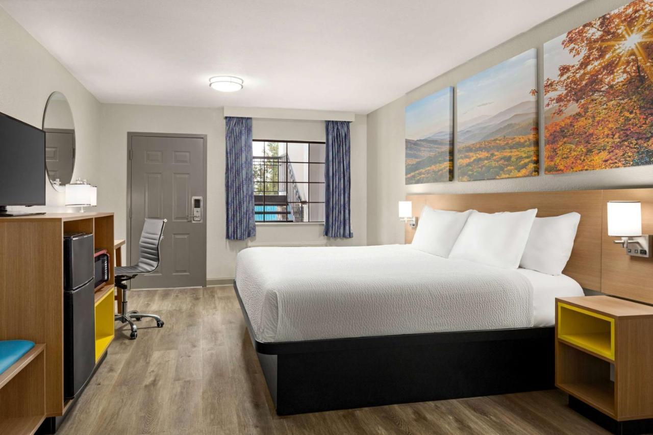 Days Inn By Wyndham Fulton Экстерьер фото